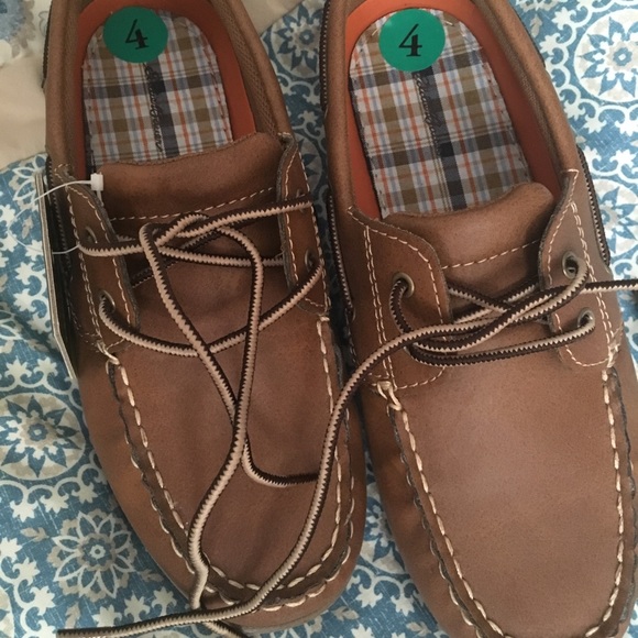 Eddie Bauer Other - NWT Eddie Bauer Boys loafers
